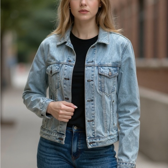 Hard Rock Cafe Guangzhou Light Blue Jacket with Embroidered Logo - Picture 4 of 11